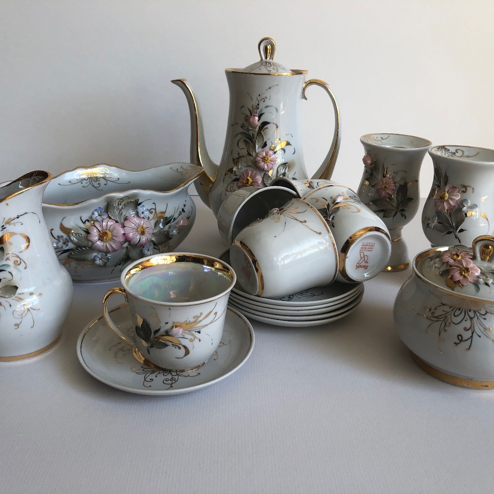 Fenix Kislovodsk Russian Porcelain Hand Made coffee/tea set gold gilded, 16 pcs
